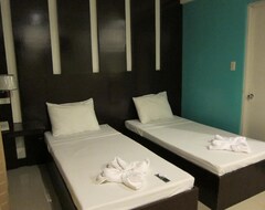 Otel Dolyn Suites (General Santos, Filipinler)