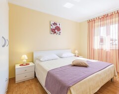 Toàn bộ căn nhà/căn hộ 2 Bedroom Accommodation In Topid (Rasinja, Croatia)