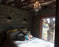 Entire House / Apartment Tranquil, Secluded, Rustic-chic B&b Cabin Close To Blue River. Central H&a (Tishomingo, USA)