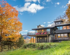 Hele huset/lejligheden Newly Renovated Chic Modern Mountain Home With Hiking&Snowshoeing On Property (Warren, USA)
