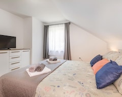Toàn bộ căn nhà/căn hộ 2 Bedroom Accommodation In Pokupska Slatina (Glina, Croatia)