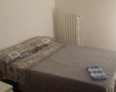 Khách sạn Bnb Michelle Apartments Minimum 5 People (Bari, Ý)