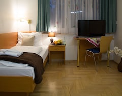Hotel Garni Rödelheimer Hof (Fráncfort, Alemania)