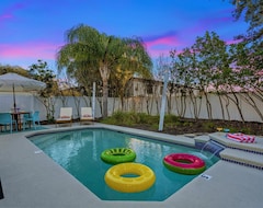 Hele huset/lejligheden Private Pool, Hammock, Newly Renovated Home! (Tampa, USA)