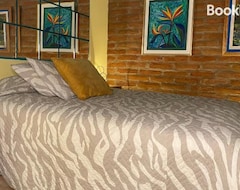 Bed & Breakfast Canta La Rana (Puerto Quito, Ecuador)