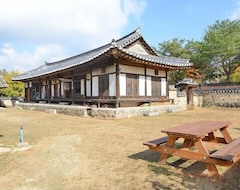 Bed & Breakfast Suaedang Hanok Guesthouse (Andong, South Korea)