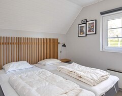 Toàn bộ căn nhà/căn hộ 12 Person Holiday Home In Væggerløse (Nykøbing Falster, Đan Mạch)