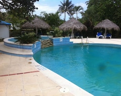 Hotel Beach House Cabarete (Cabarete, Dominican Republic)