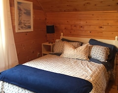 Casa/apartamento entero Lo mejor de todos los mundos: cabaña de madera brillante a pocos pasos de la hermosa playa de PEI (Morell, Canadá)
