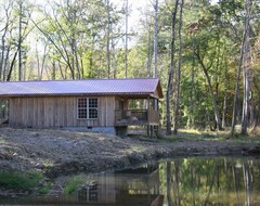 Entire House / Apartment Lazy G Cabin #4 Creeks Edge (Union Grove, USA)