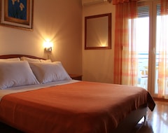Hotelli Apartmani Znjan (Krilo, Kroatia)