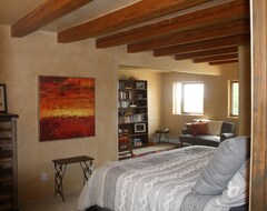 Casa/apartamento entero New Beautiful Downtown Home On 1.5 Acres! (Santa Fe, EE. UU.)