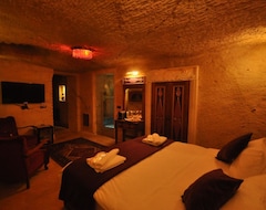 Hotel Solo Cave Suites (Nevsehir, Turkey)