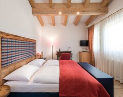 Sport-Hotel exclusive (San Vigilio-Marebbe, Italy)