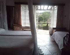 Pansiyon Jacaranda Lake Elementeita Lodge (Nakuru, Kenya)