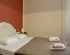 Hotel La Spiga 1 e 2 (Campi Bisenzio, Italy)