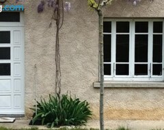 Toàn bộ căn nhà/căn hộ Lelie Sous Les Noyers (Granges-les-Beaumont, Pháp)