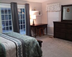 Entire House / Apartment A Haven For Business Travelers (Mehama, USA)