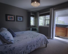 Toàn bộ căn nhà/căn hộ Loon'S Nest On Superior - An Adventure For Every Season! (Thunder Bay, Canada)
