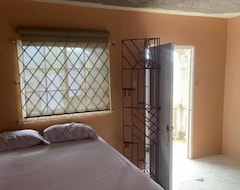 Tüm Ev/Apart Daire Cozy Accommodation In The Cool Hills Of ,mandeville With A View Of The Ocean (Mandeville, Jamaika)