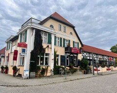 Khách sạn Bahnhofshotel Die Neue Buhne (Bad Saarow, Đức)