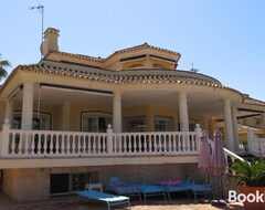 Cijela kuća/apartman Spacious 700m2 Villa, Golfers Paradise. (Fuentes de Andalucía, Španjolska)