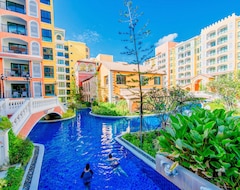 Hotel Venetian Channel Design Resort (Pattaya, Thailand)