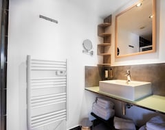 Khách sạn Nest In Mandara Penthouse (Juan-les-Pins, Pháp)