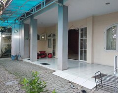 Otel R Residence (Medan, Endonezya)