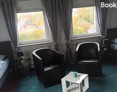 Cijela kuća/apartman Schone Ferienwohnung Mit Balkon (Borsfleth, Njemačka)