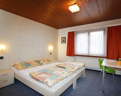 Khách sạn Hotel Krone (Attinghausen, Thụy Sỹ)