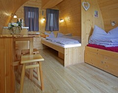 Hotel Azur Camping Altmuhltal (Kipfenberg, Germany)