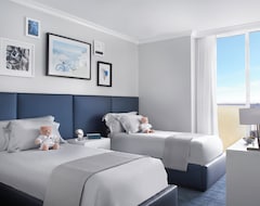 Otel Acqualina Resort And Residences (Sunny Isles Beach, ABD)