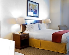 Holiday Inn Express & Suites Drayton Valley, An Ihg Hotel (Drayton Valley, Canadá)