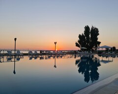 Khách sạn Sporkoy Hotel - Beach Club (Kocaeli, Thổ Nhĩ Kỳ)