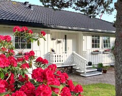 Toàn bộ căn nhà/căn hộ Vacation Home Villa Syltebaer (fjs283) In Kyrkjebø - 6 Persons, 3 Bedrooms (Høyanger, Na Uy)