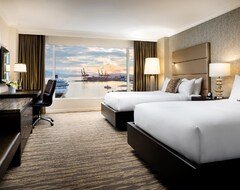 Hotel Fairmont Waterfront (Vancouver, Canada)
