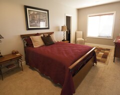 Entire House / Apartment Vineyard Suite At Chateau Valhalla (Selah, USA)