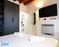 Casa/apartamento entero Primopiano - Zumbini (Milán, Italia)