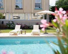 Khách sạn Logis Hotel & Restaurant Ludik (Bergerac, Pháp)
