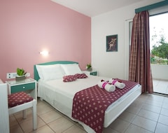 Hotelli Theoni Apartments (Malia, Kreikka)