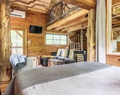 Toàn bộ căn nhà/căn hộ Forestree House- Peaceful Luxury Treehouse Hot Tub (Adairsville, Hoa Kỳ)