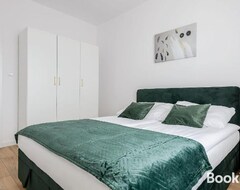 Koko talo/asunto Nowy Apartament Nad Rzeka Ilawka (Ilawa, Puola)