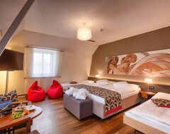 Khách sạn Belvedere Strandhotel (Spiez, Thụy Sỹ)