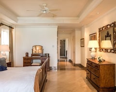 Toàn bộ căn nhà/căn hộ Classical Caribbean Styled 3 Bedroom Luxury Apartment (Héloup, Pháp)