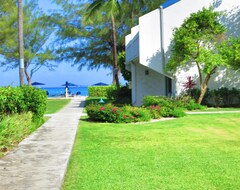 Casa/apartamento entero Hermosas vistas al mar frente a la playa Seven Mile! (West Bay, Islas Caimán)