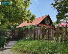 Koko talo/asunto Keltike Apartman (Nagybörzsöny, Unkari)