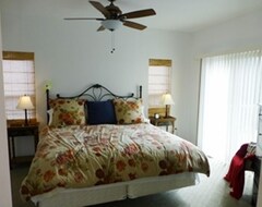 Casa/apartamento entero The Best Of Both Worlds! Offering A Ocean View In A Mountain Setting (Brookings, EE. UU.)