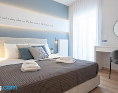 Hele huset/lejligheden Luxury 4 Bedrooms Apartment Near Flisvos Marina (Piraeus, Grækenland)