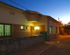 Toàn bộ căn nhà/căn hộ House Factory, Holiday Home Sleeps 10 (Lledó, Tây Ban Nha)
